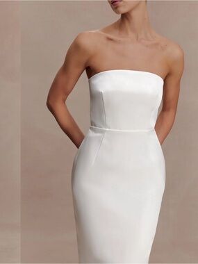 MESHKI Ophelia Strapless White Sheath Dress